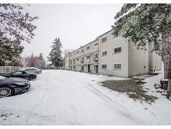 22-930 Eagle Street N Cambridge, ON N3H 1C4