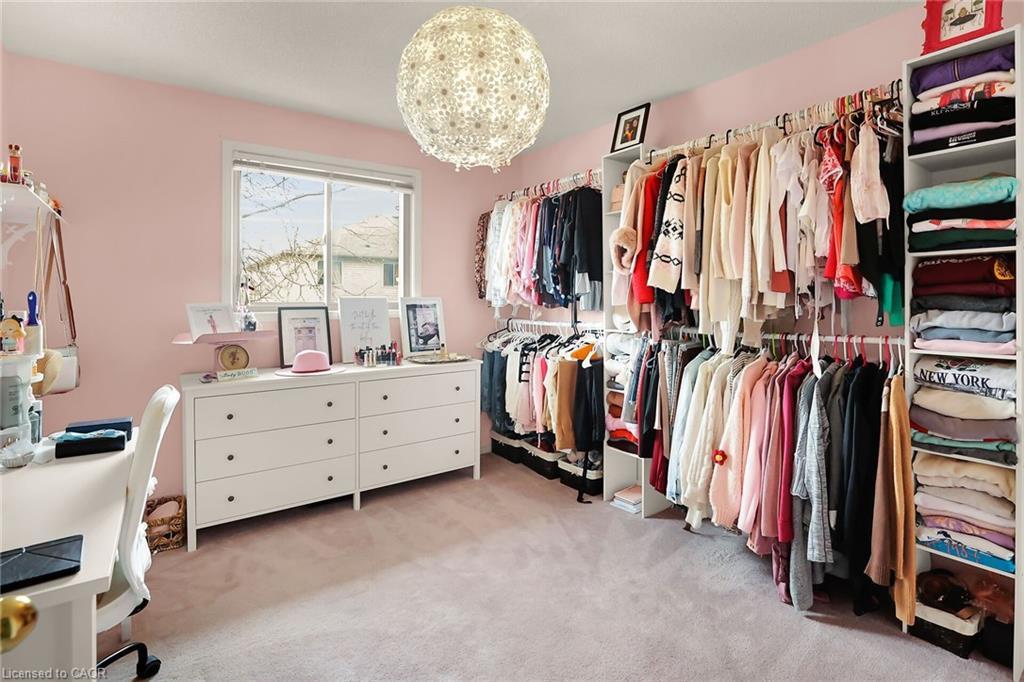 19 Beech Street, Grimsby, ON - Indoor