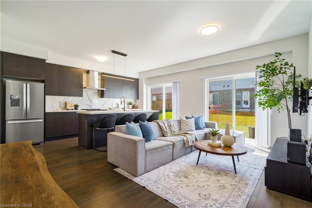 60 Bobolink Street, Hamilton, ON - Indoor