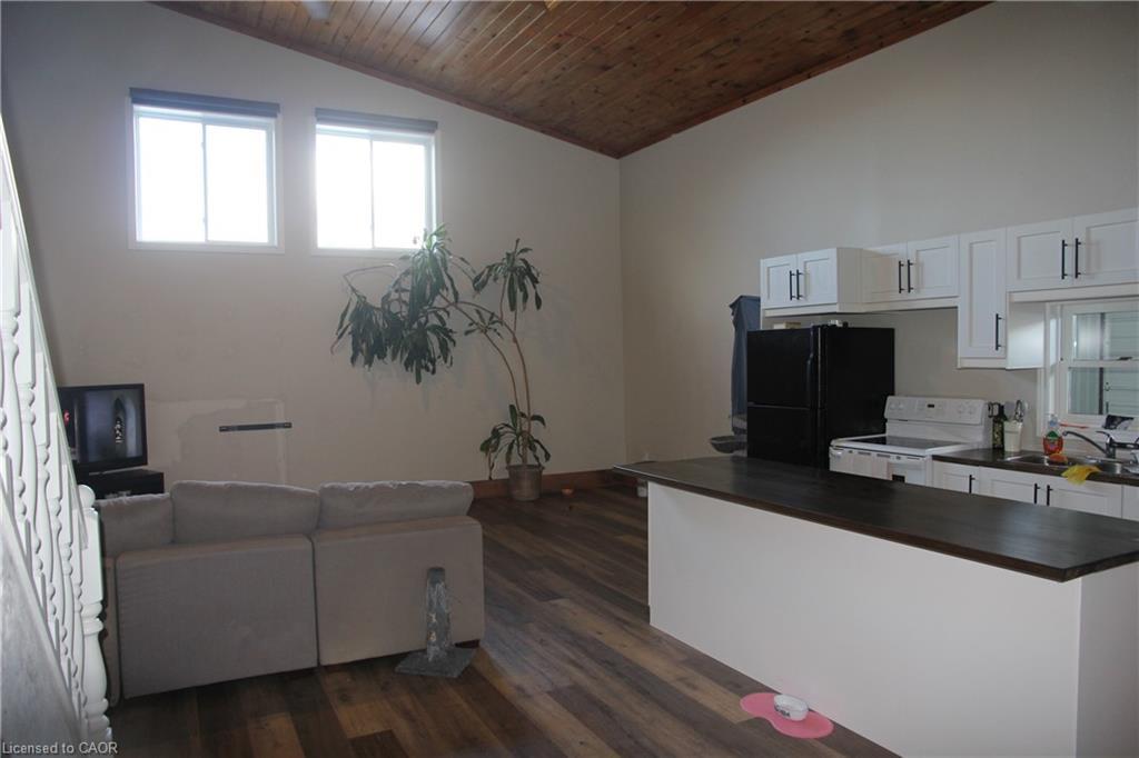 1-4078 #3 Highway, Cayuga, ON - Indoor Photo Showing Other Room