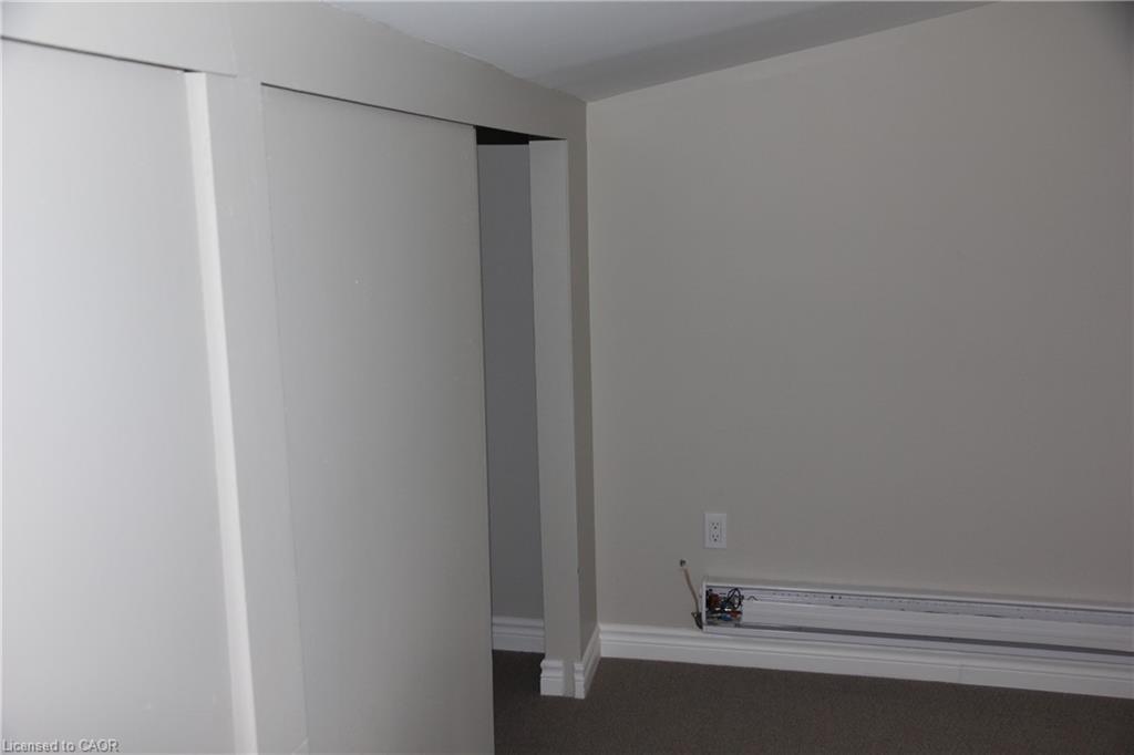 1-4078 #3 Highway, Cayuga, ON - Indoor Photo Showing Other Room