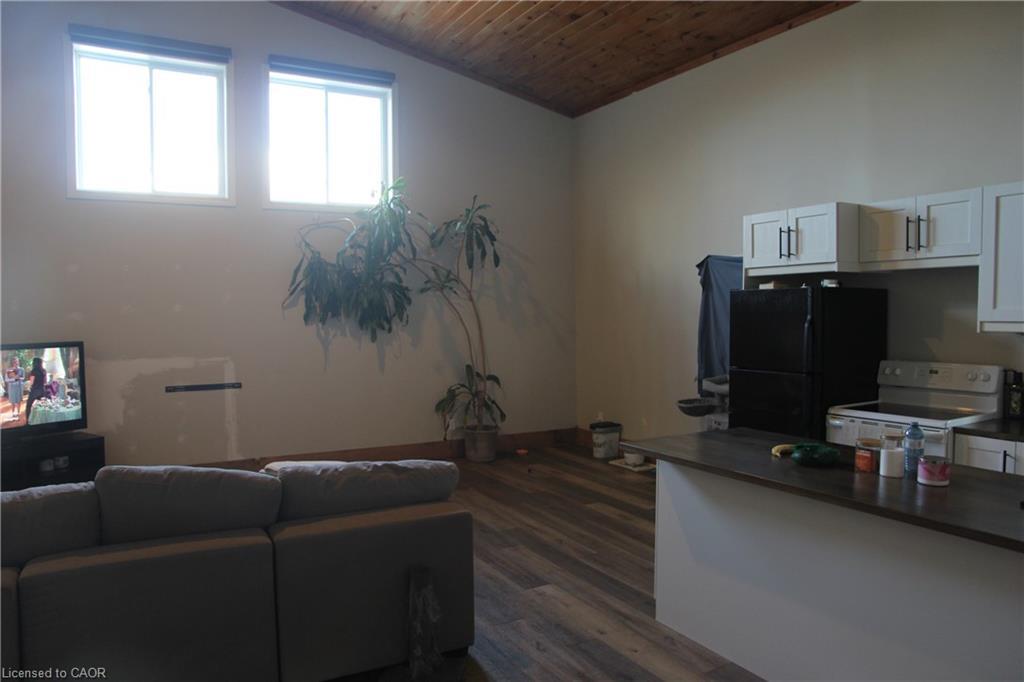 1-4078 #3 Highway, Cayuga, ON - Indoor