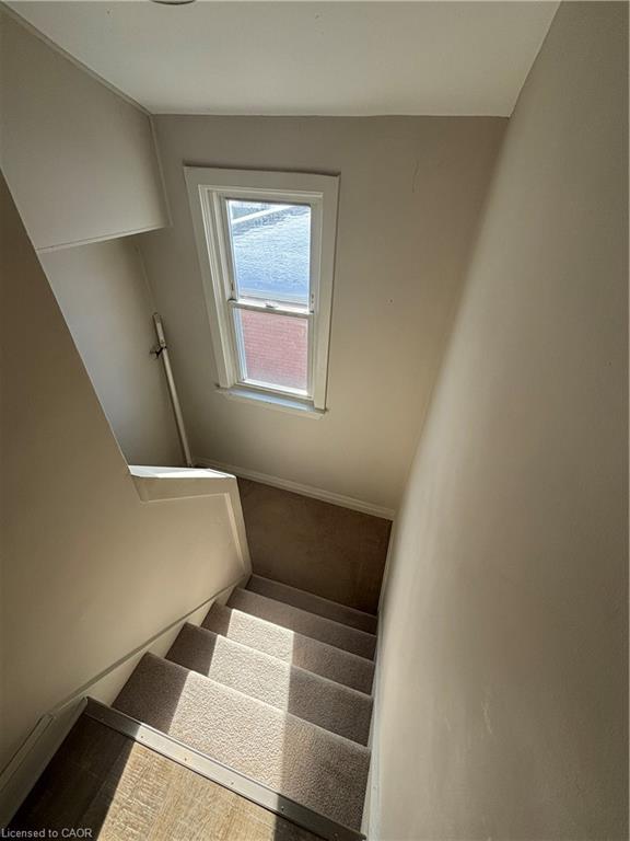 55 Mohawk Road W, Hamilton, ON - Indoor Photo Showing Other Room