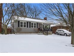 149 West 28th Street Hamilton, ON L9C 5B1