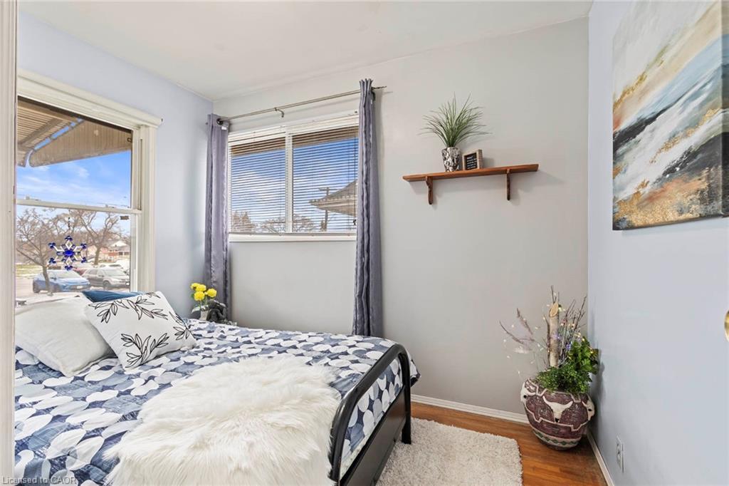 46 Adeline Avenue, Hamilton, ON - Indoor Photo Showing Bedroom