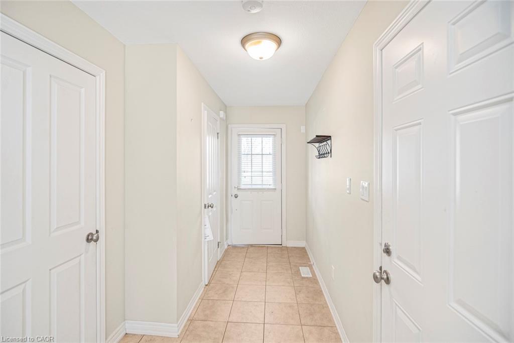 23-222 Fall Fair Way, Binbrook, ON - Indoor Photo Showing Other Room