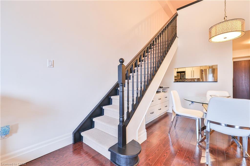 404-185 Robinson Street, Oakville, ON - Indoor Photo Showing Other Room