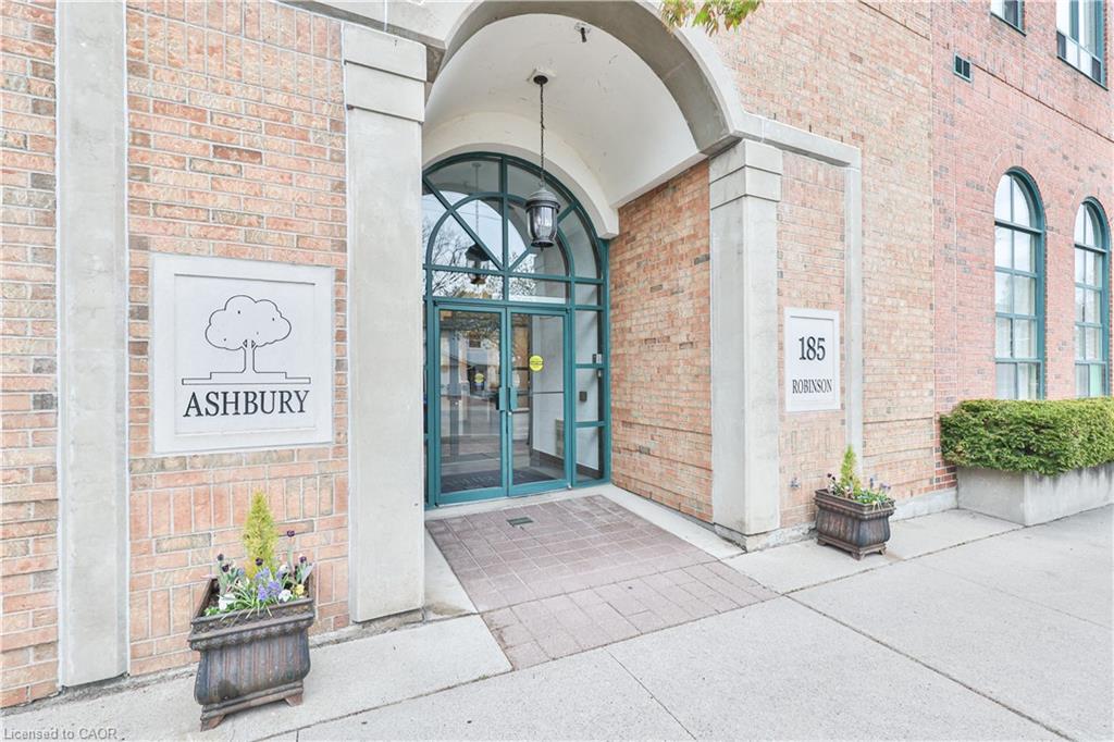 404-185 Robinson Street, Oakville, ON - Outdoor