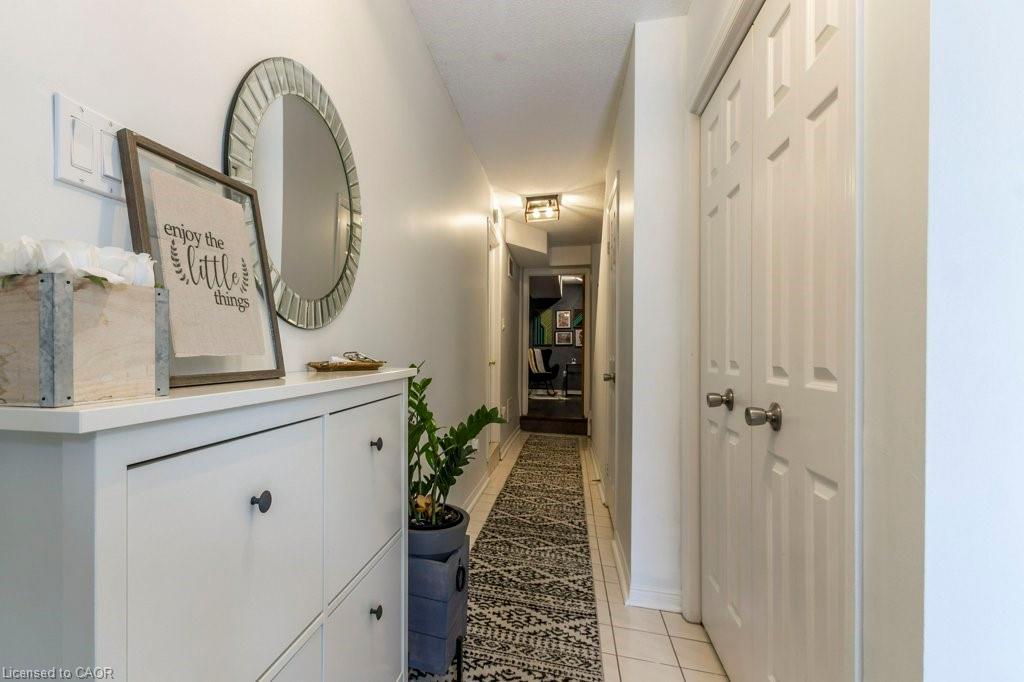 77-26 Moss Boulevard, Hamilton, ON - Indoor Photo Showing Other Room