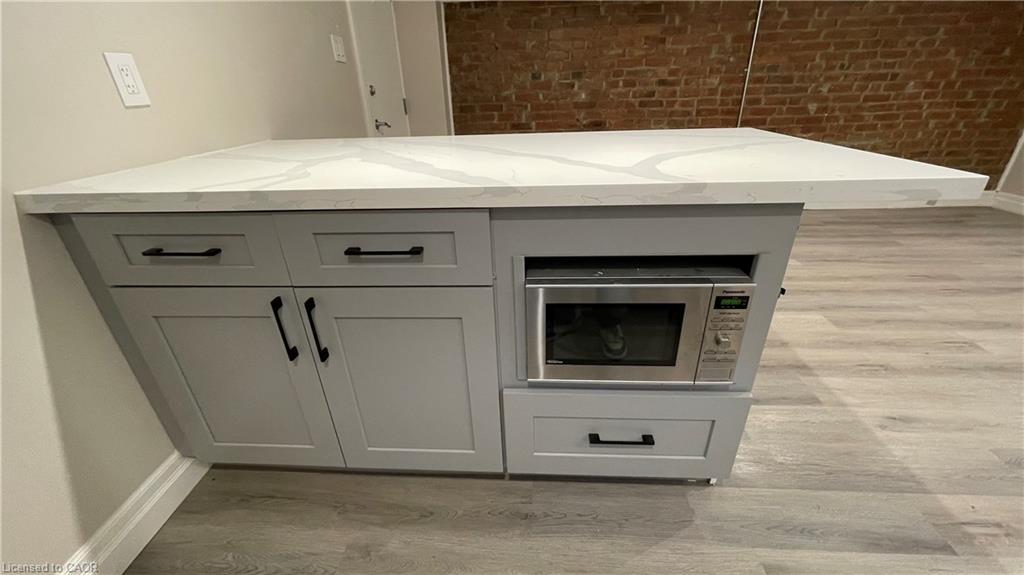 4-123 Robinson Street, Hamilton, ON - Indoor Photo Showing Other Room