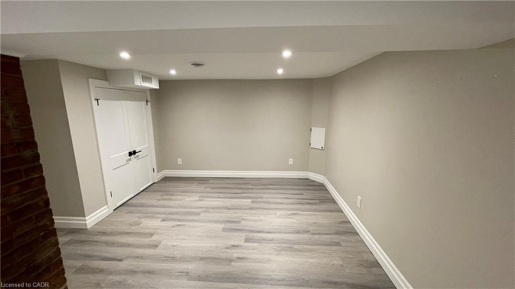 4-123 Robinson Street, Hamilton, ON - Indoor