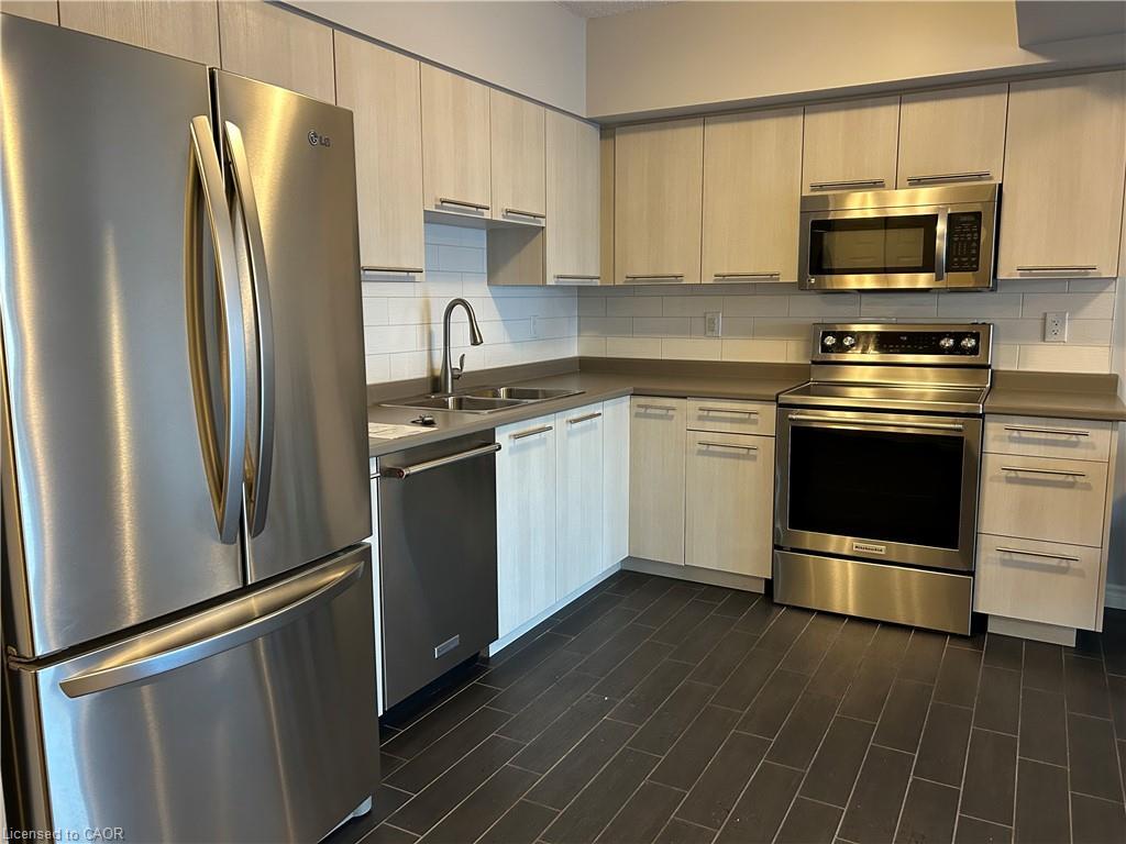 302-155 Water Street S, Cambridge, ON - Indoor Photo Showing Kitchen With Double Sink