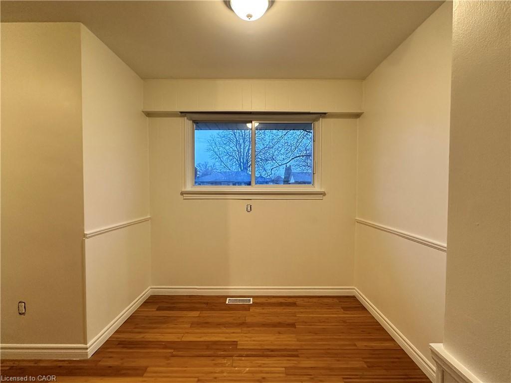 Upper-10 Glenellen Drive, St. Catharines, ON - Indoor Photo Showing Other Room