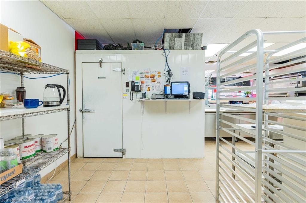 6-112 Oriole Parkway W, Elmira, ON