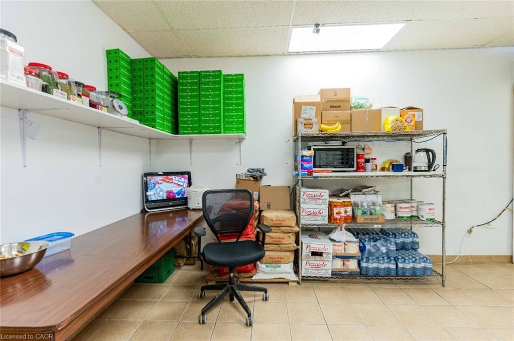 6-112 Oriole Parkway W, Elmira, ON