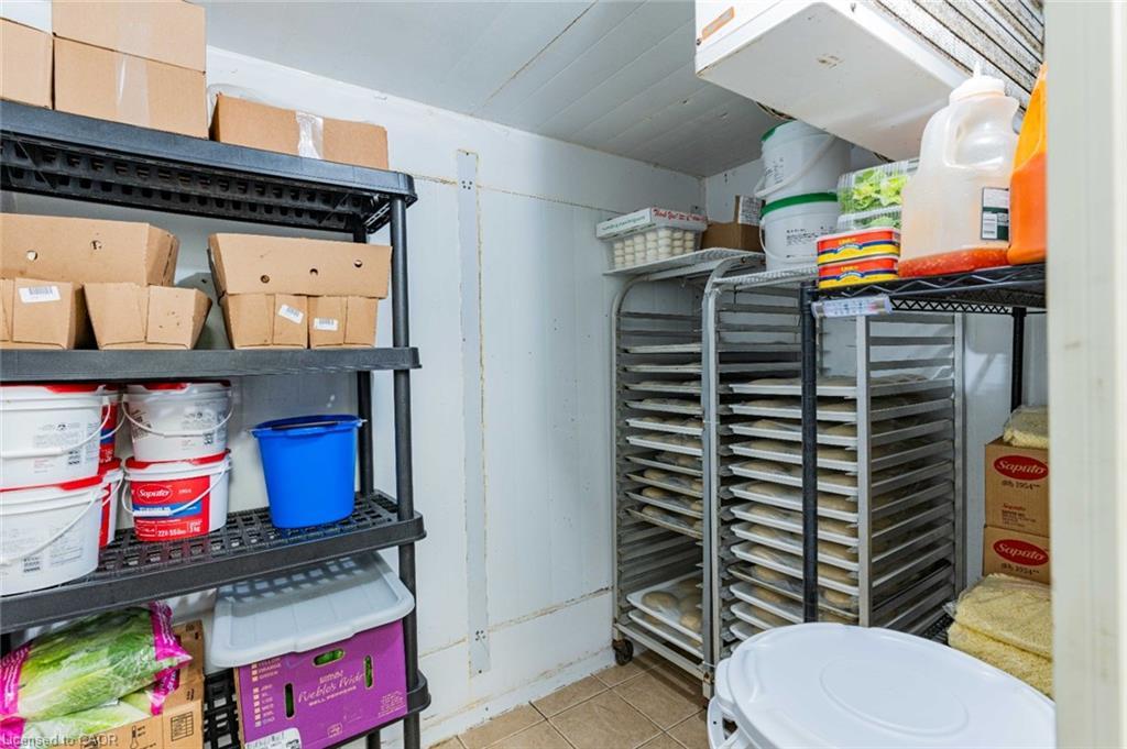 6-112 Oriole Parkway W, Elmira, ON