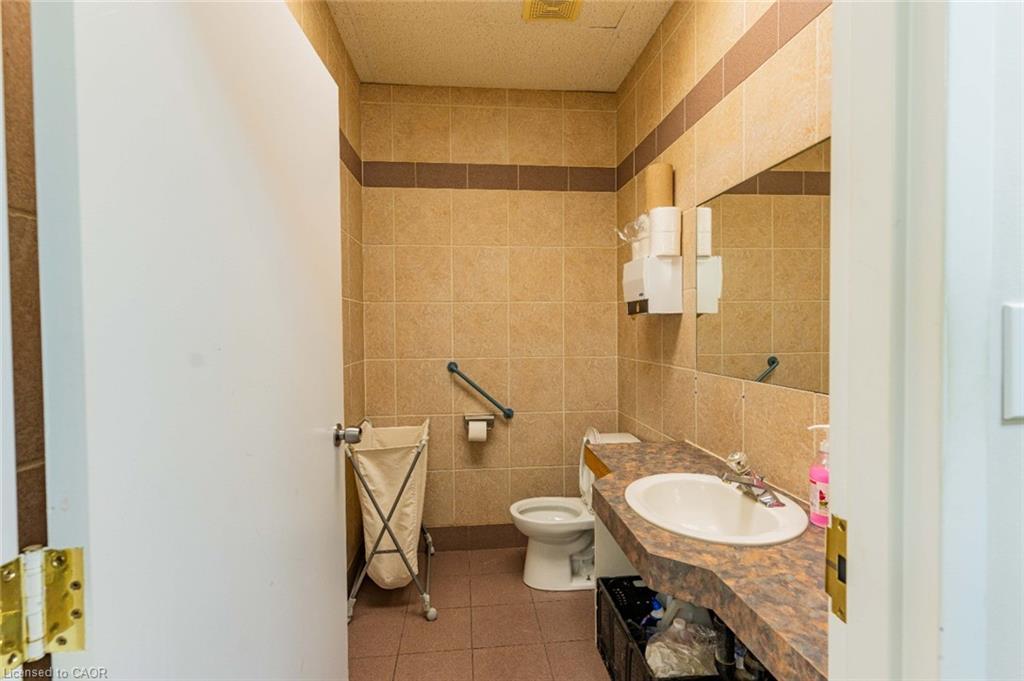 6-112 Oriole Parkway W, Elmira, ON