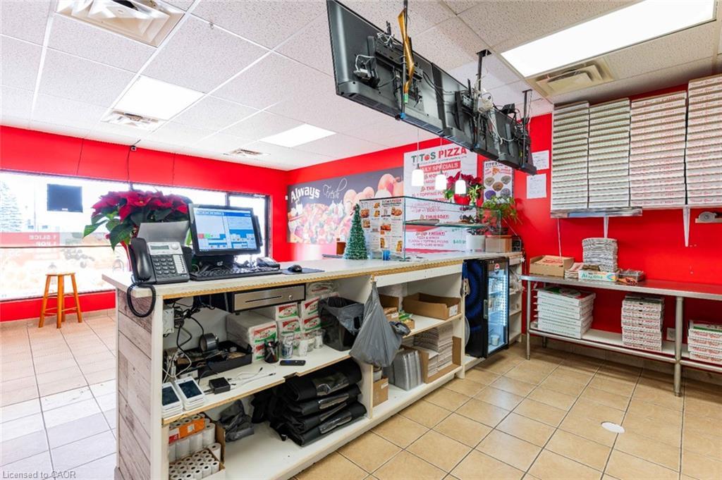 6-112 Oriole Parkway W, Elmira, ON