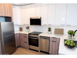 608-169 James Street S Hamilton, ON L8P 3A3