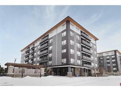 415-247 Northfield Drive E Waterloo, ON N2K 0H1