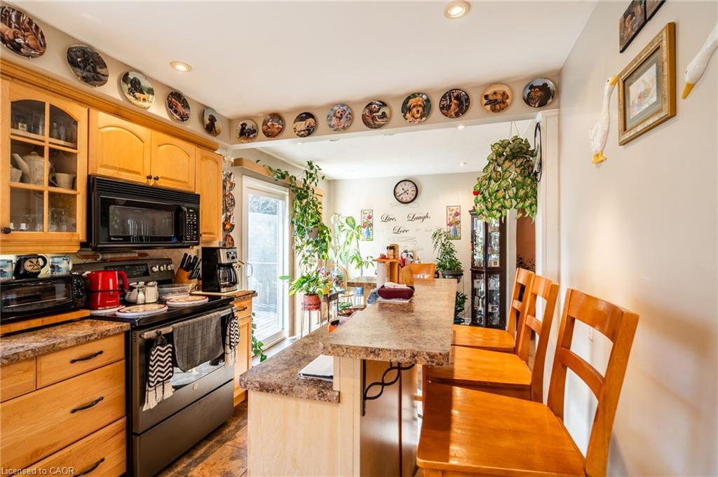 75 Hanover Place, Hamilton, ON - Indoor Photo Showing Kitchen