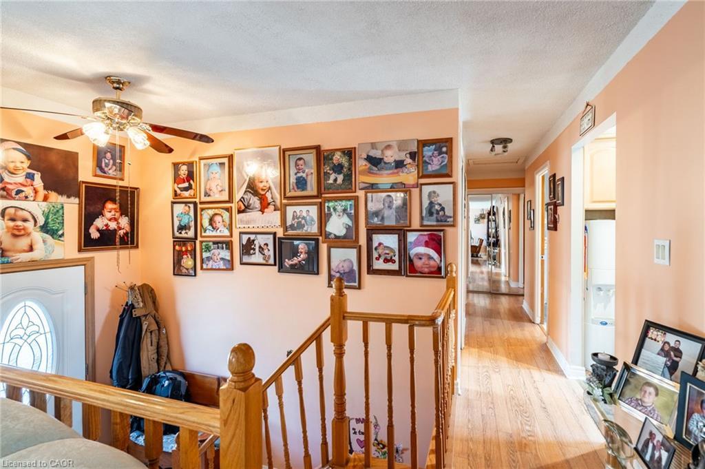 75 Hanover Place, Hamilton, ON - Indoor Photo Showing Other Room