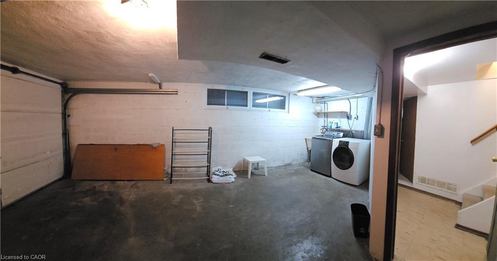 730 Garth Street, Hamilton, ON - Indoor Photo Showing Garage