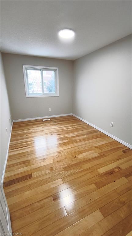 305 Activa Avenue, Kitchener, ON - Indoor Photo Showing Other Room