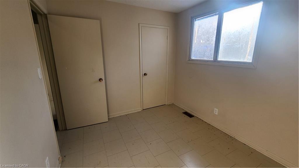 57-59 Oakwood Avenue, Simcoe, ON - Indoor Photo Showing Other Room