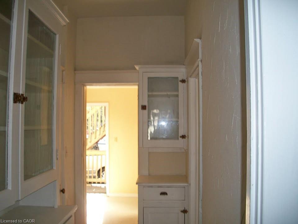 2-608 King Street E, Hamilton, ON - Indoor Photo Showing Other Room