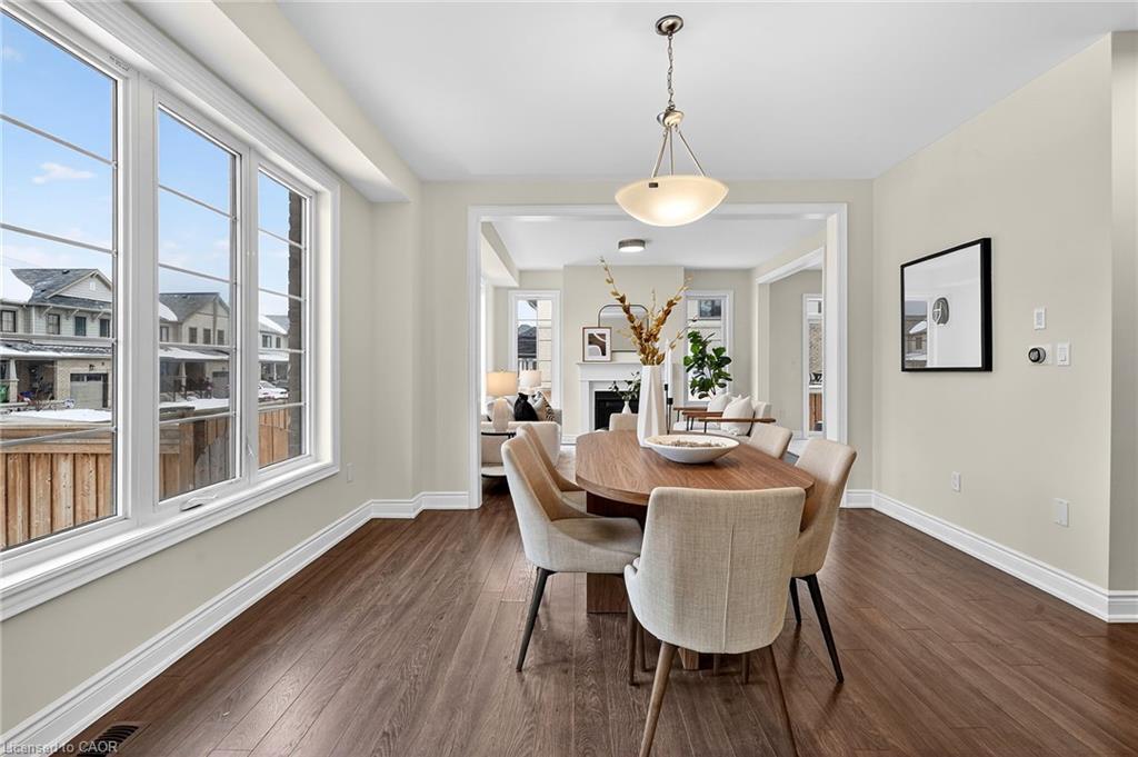 47 Pagebrook Crescent, Hamilton, ON - Indoor Photo Showing Dining Room