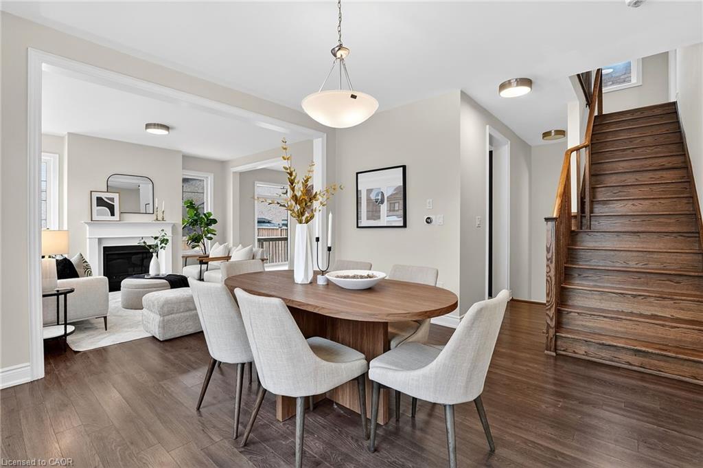 47 Pagebrook Crescent, Hamilton, ON - Indoor Photo Showing Dining Room