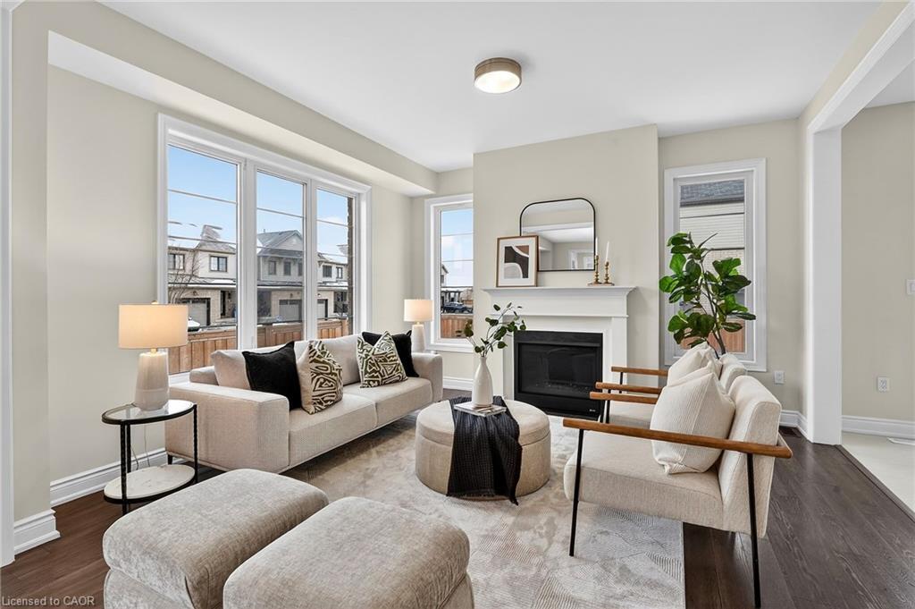 47 Pagebrook Crescent, Hamilton, ON - Indoor Photo Showing Living Room With Fireplace