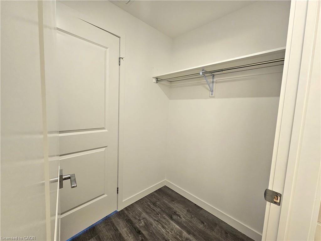 214-7549A Kalar Road, Niagara Falls, ON - Indoor With Storage