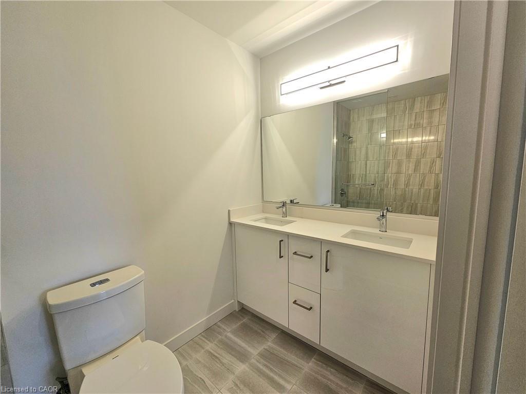 214-7549A Kalar Road, Niagara Falls, ON - Indoor Photo Showing Bathroom