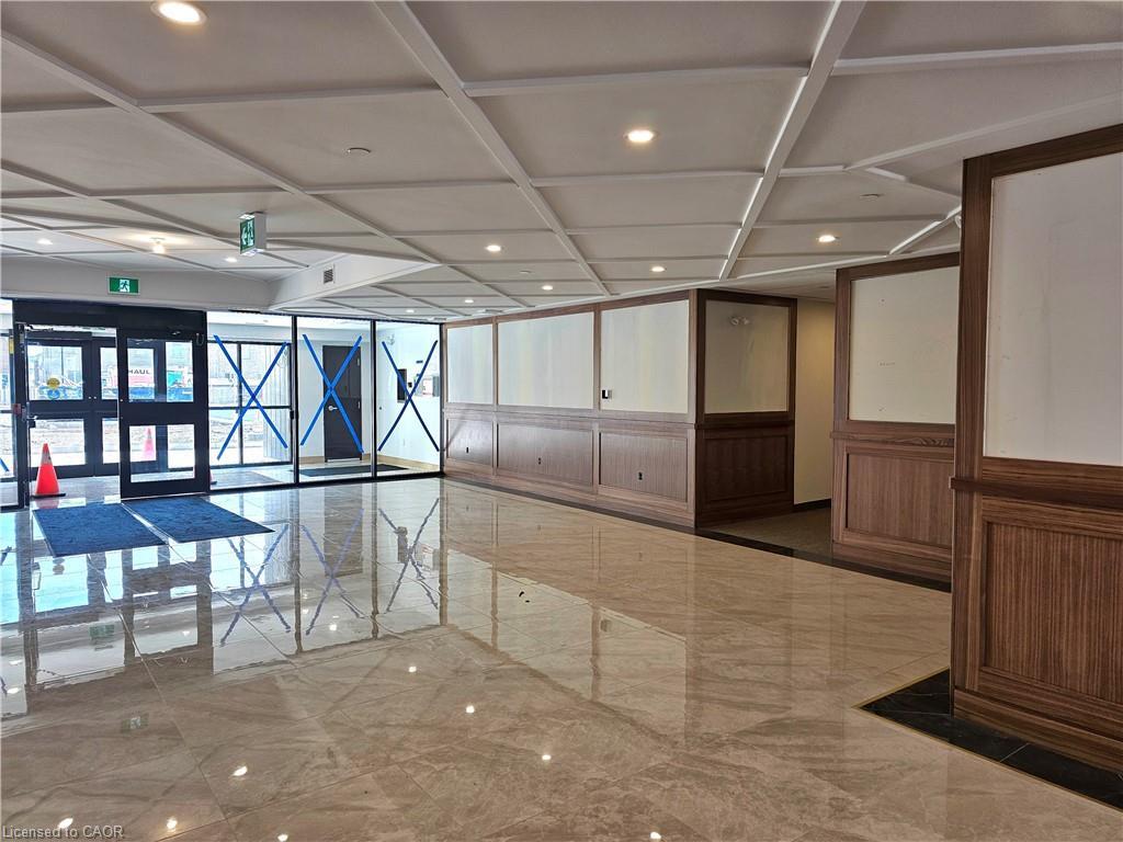 214-7549A Kalar Road, Niagara Falls, ON - Indoor Photo Showing Other Room