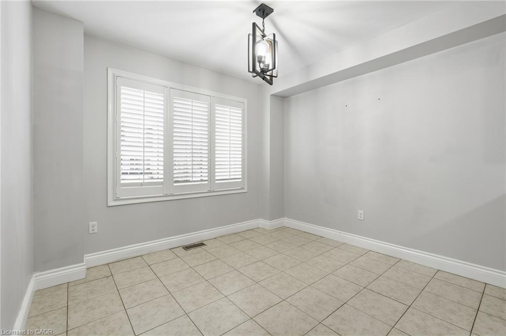 48-7 Sirente Drive, Hamilton, ON - Indoor Photo Showing Other Room