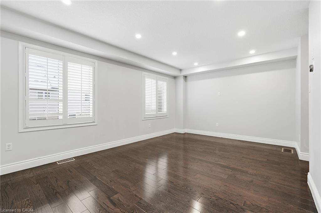 48-7 Sirente Drive, Hamilton, ON - Indoor Photo Showing Other Room