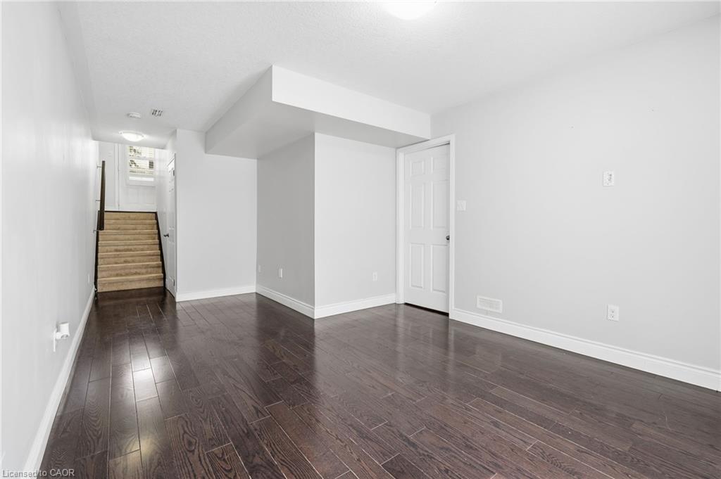 48-7 Sirente Drive, Hamilton, ON - Indoor Photo Showing Other Room