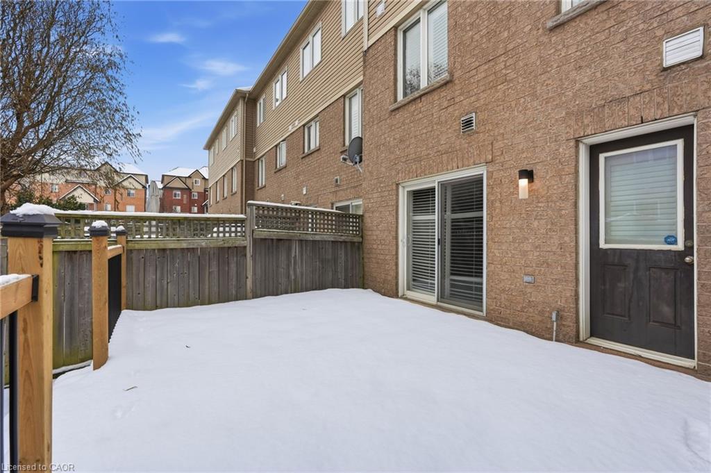 48-7 Sirente Drive, Hamilton, ON - Outdoor With Exterior