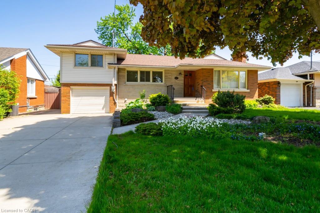 47 Westminster Avenue, Hamilton, ON - Outdoor With Facade