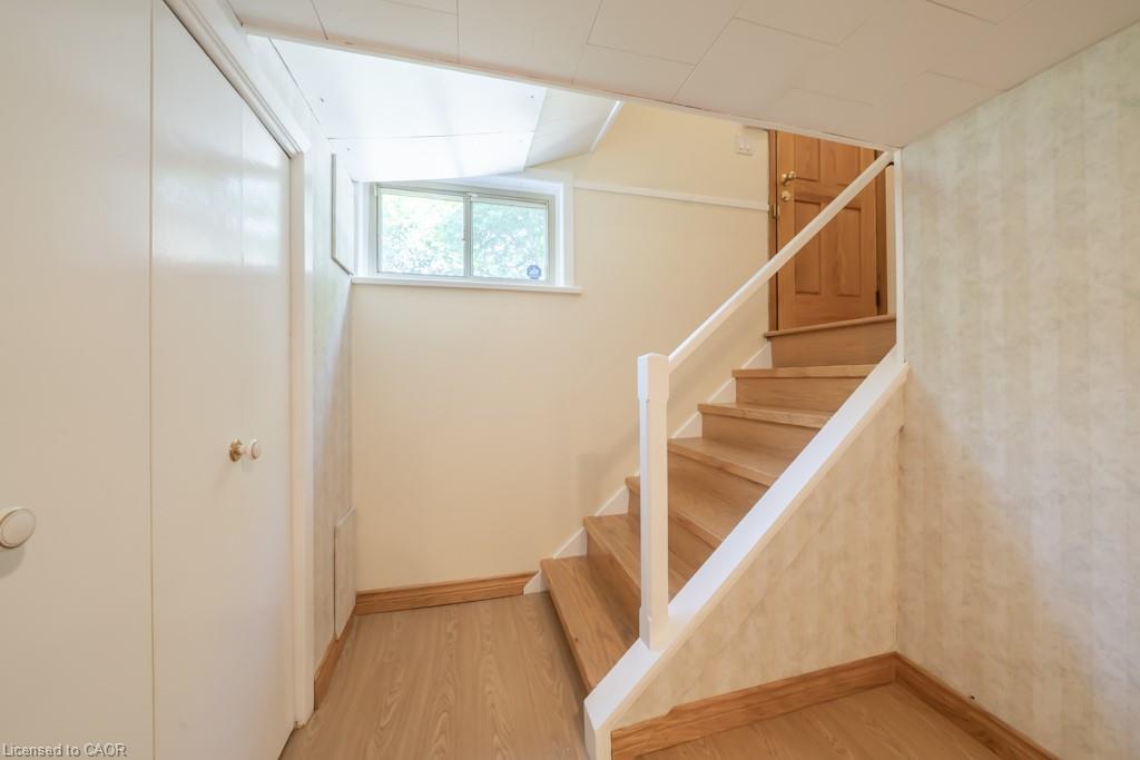 47 Westminster Avenue, Hamilton, ON - Indoor Photo Showing Other Room