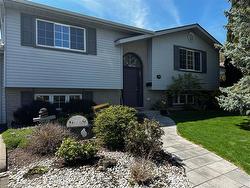 18 Ross Street Waterford, ON N0E 1Y0