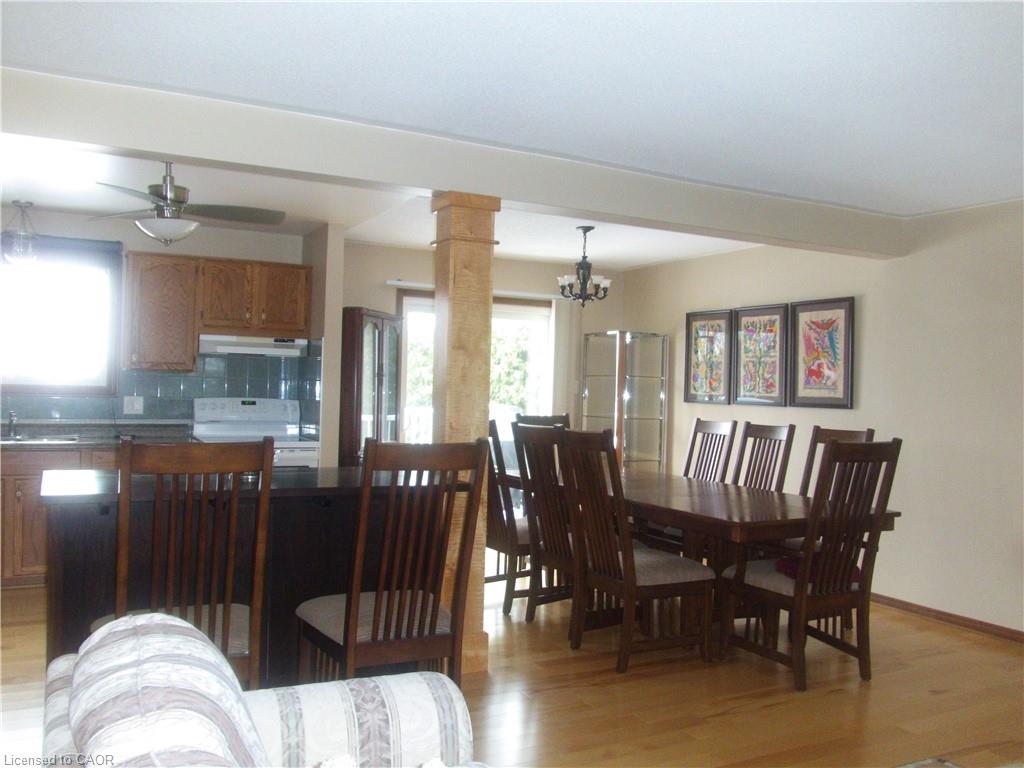 18 Ross Street, Waterford, ON - Indoor