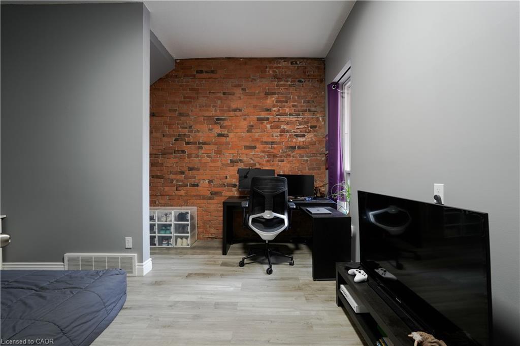 267-277 King William Street, Hamilton, ON