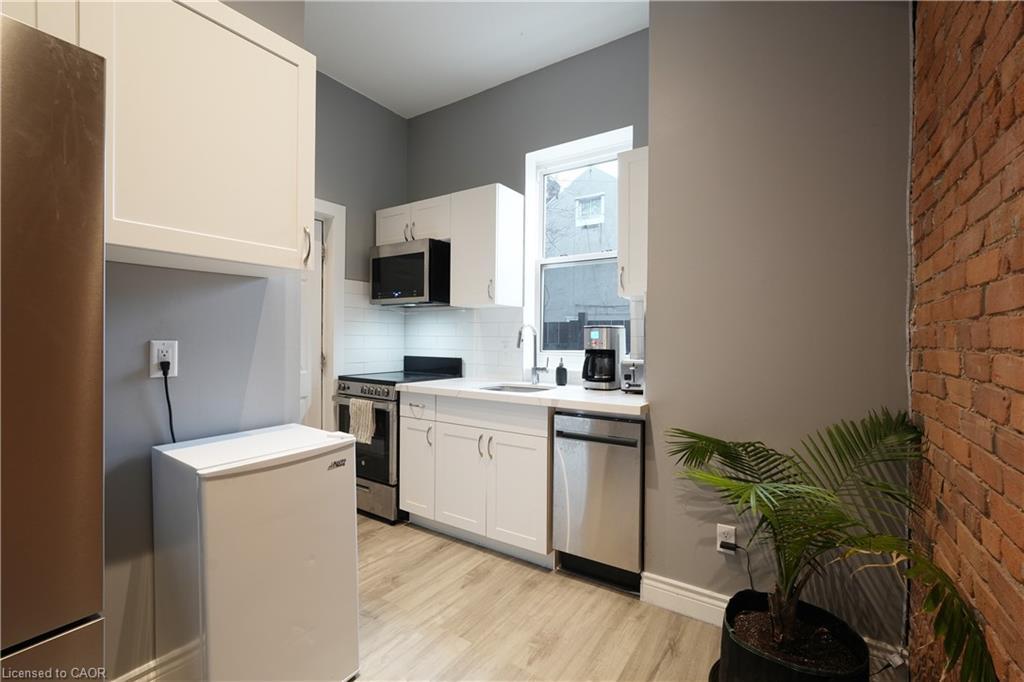 267-277 King William Street, Hamilton, ON