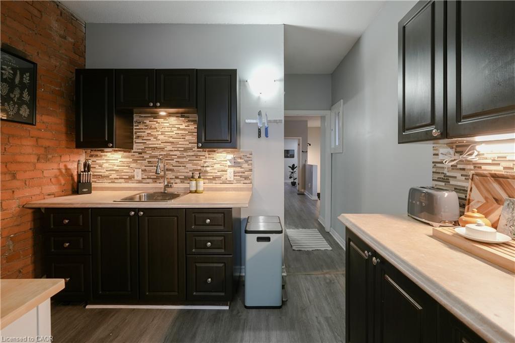 267-277 King William Street, Hamilton, ON