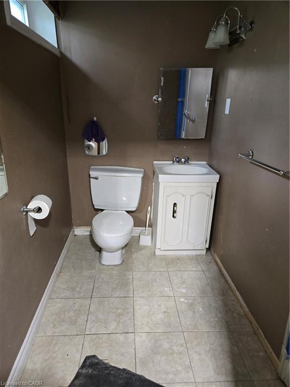 4-153 Limeridge Road W, Hamilton, ON - Indoor Photo Showing Bathroom