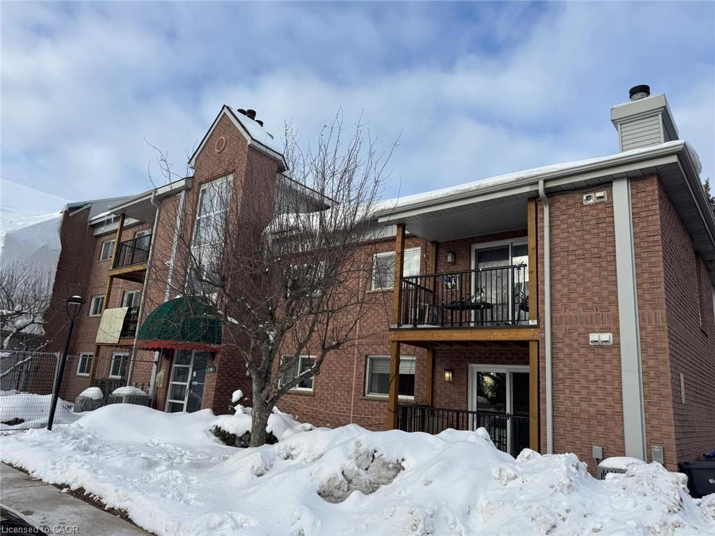 6-3085 Kingsway Drive, Kitchener, ON - Outdoor