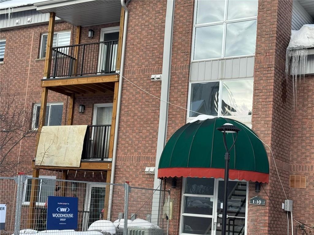 6-3085 Kingsway Drive, Kitchener, ON - Outdoor With Exterior